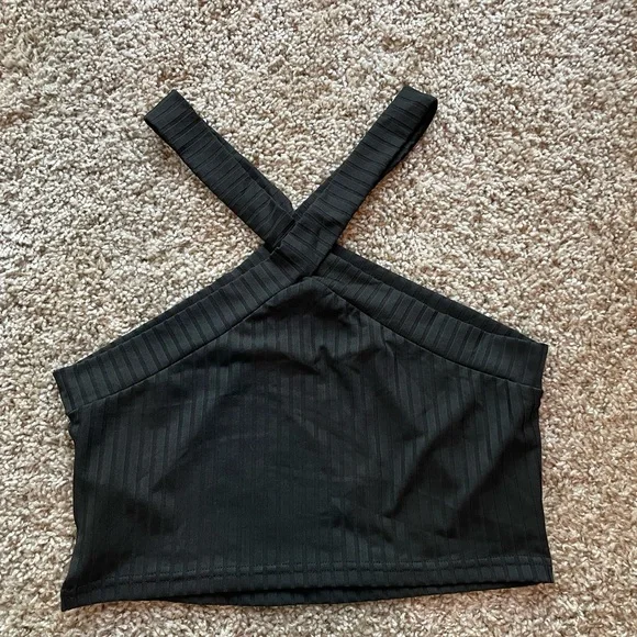 Black Cross Over Top - Size Large - Picture 1 of 3